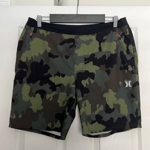 Hurley Phantom Camo board shorts, size Large